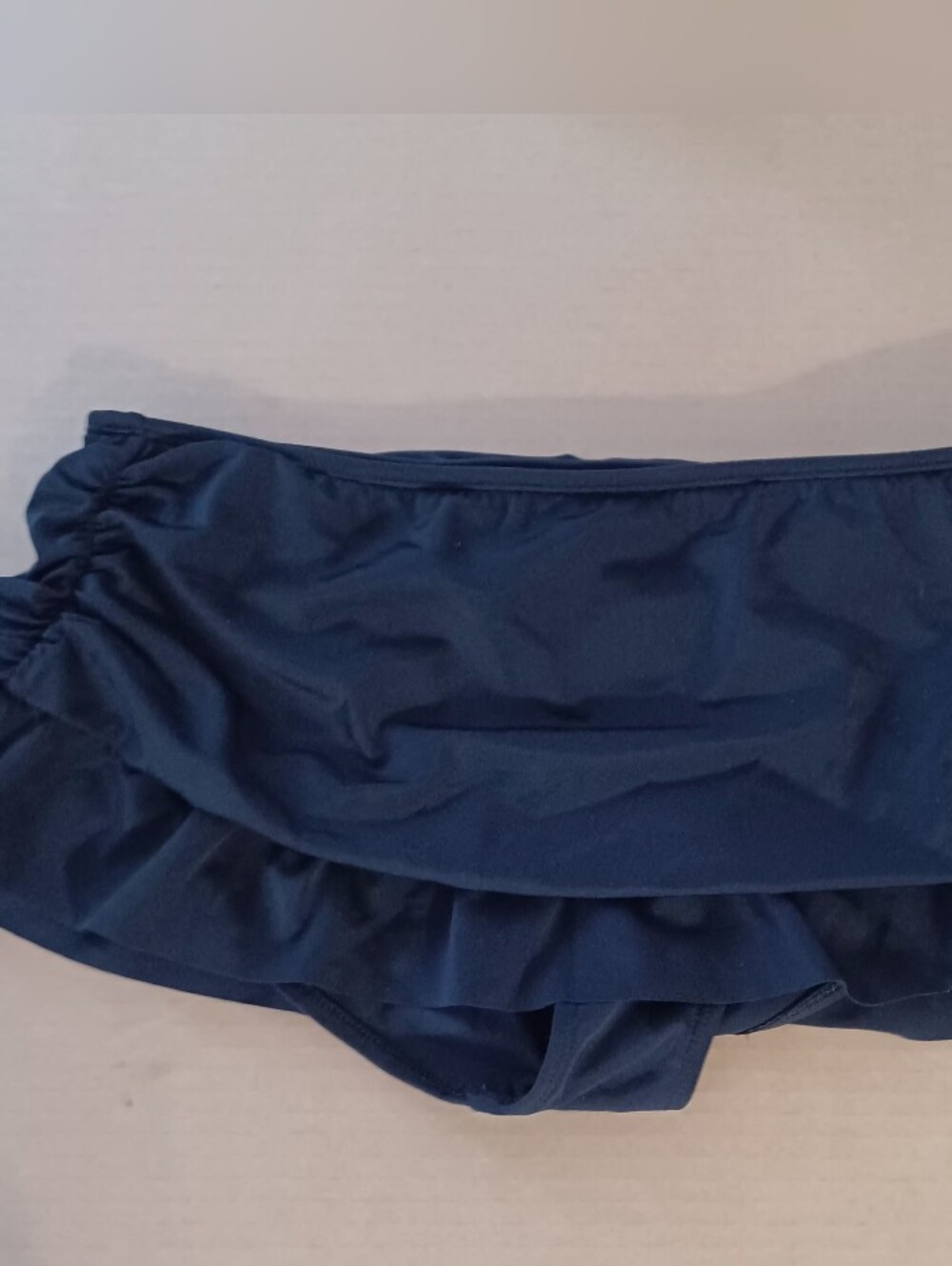 24th & Ocean Swimsuit Bottom Swimskirt Sz L Women's Black Rusching Layered